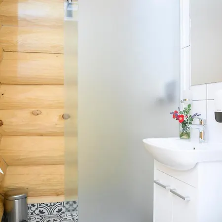 홀리데이파크 Toosikannu Nature