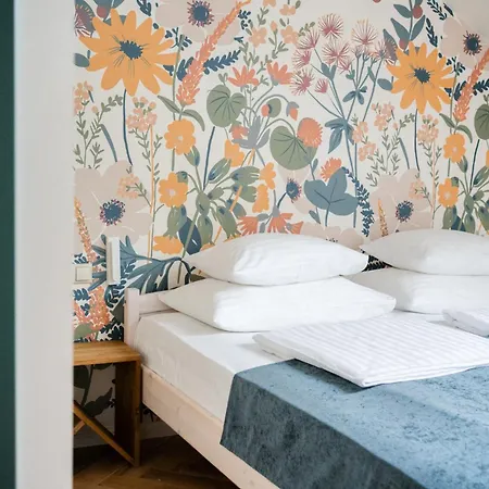 Toosikannu Nature & * Karu